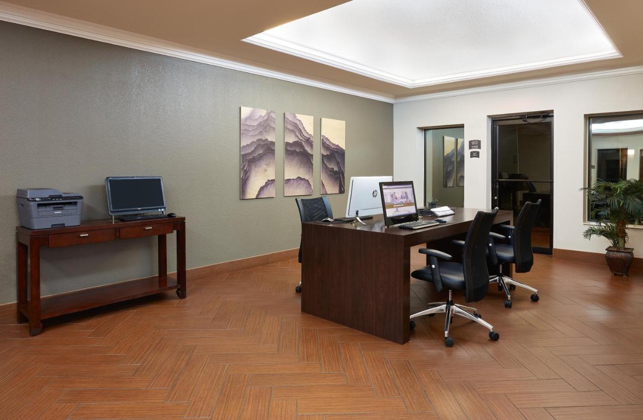 Staybridge Suites Orlando South By Ihg Exterior photo